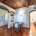 Tora Florence Apartment