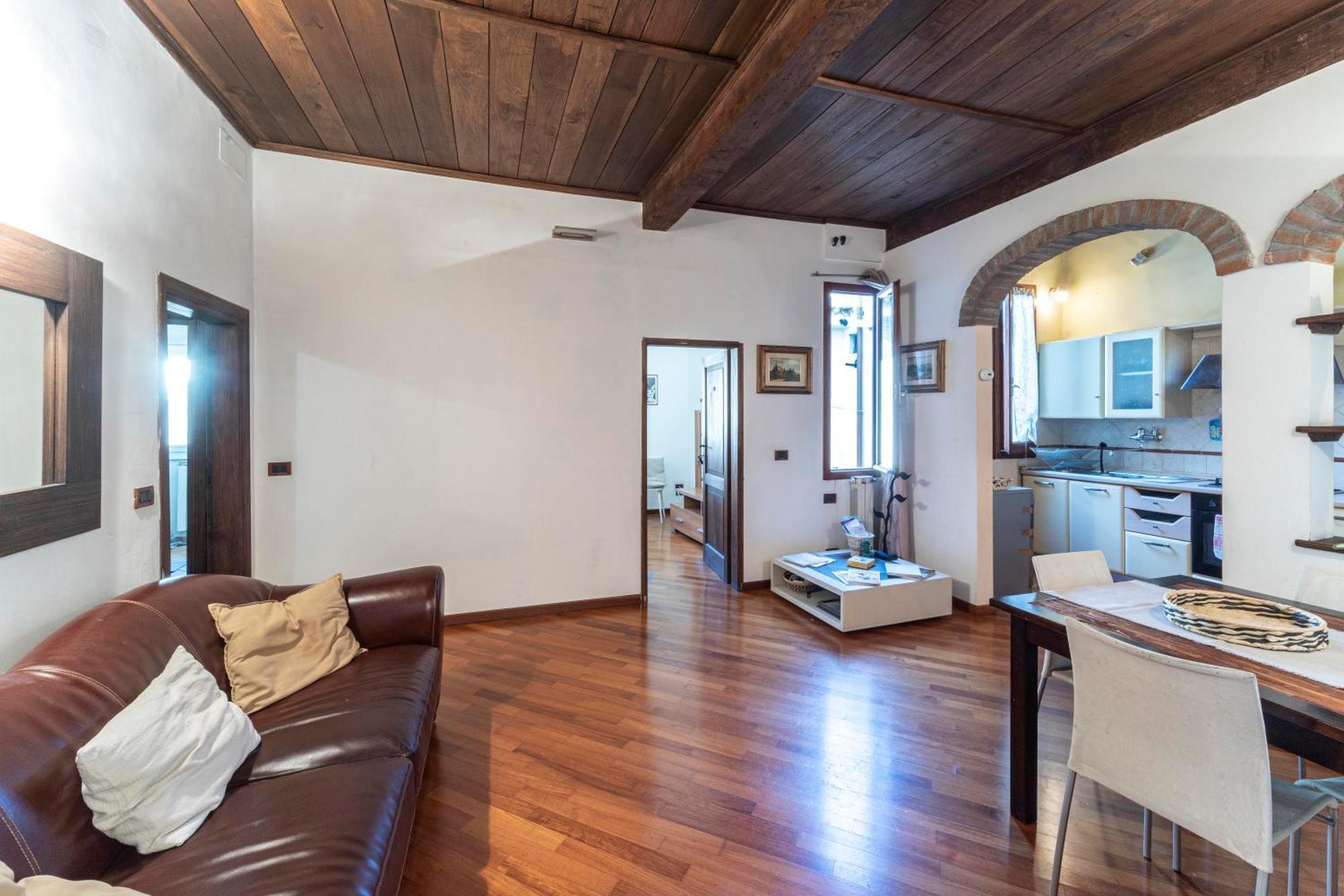 Tora Guest house